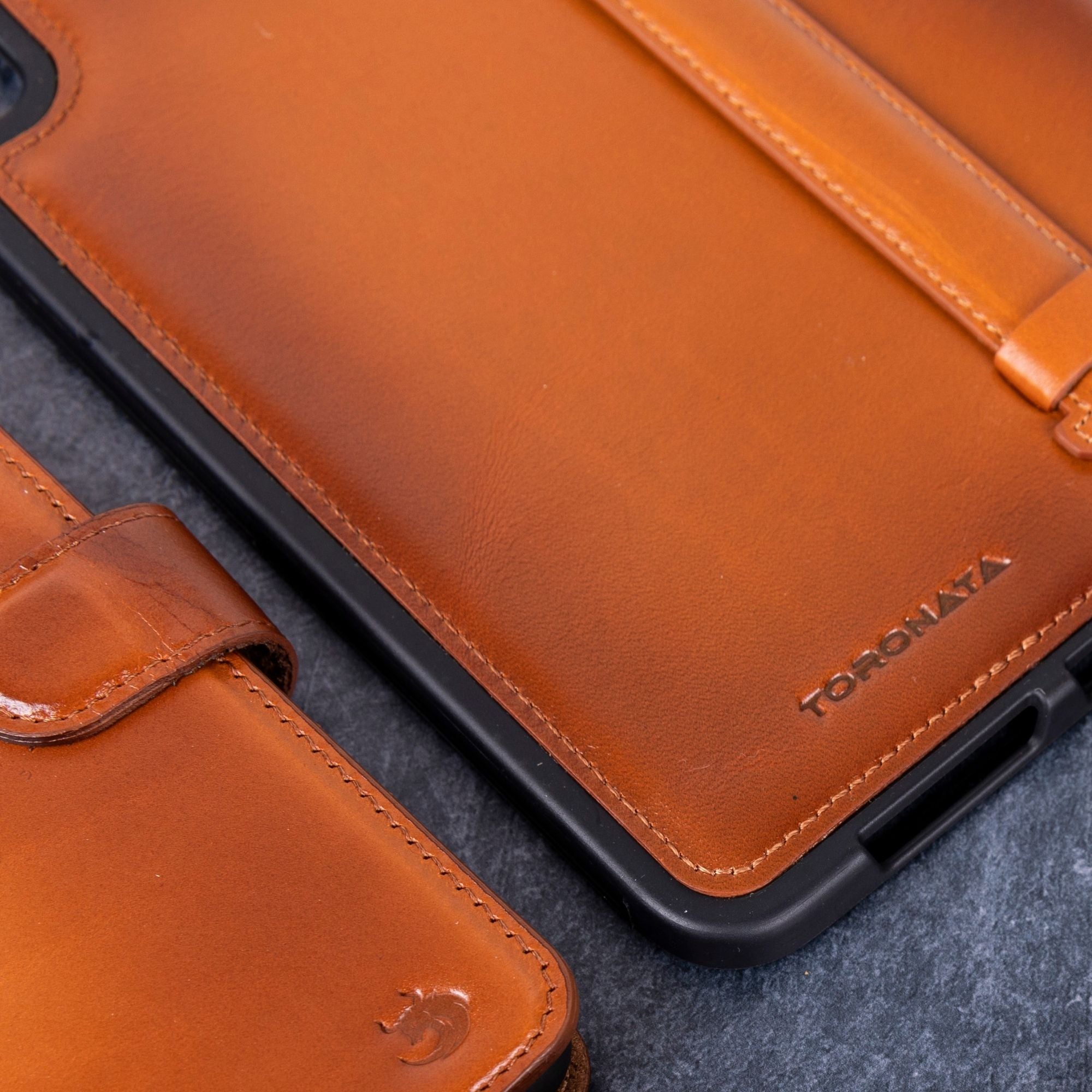 Leather iPad Cases TORONATA