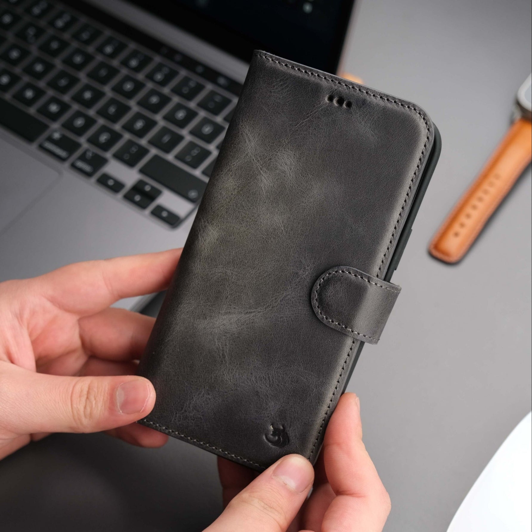 Casper Leather iPhone 14 Plus Wallet Case | MagSafe - TORONATA - #color_grey