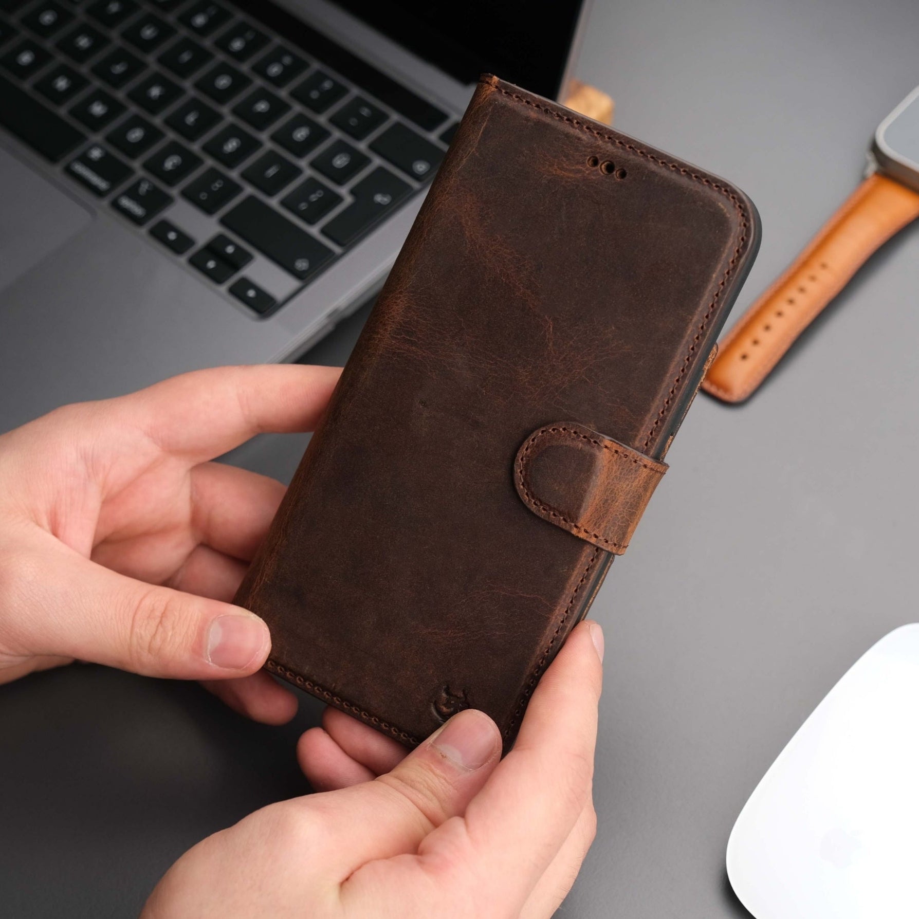 Casper Leather iPhone 14 Plus Wallet Case | MagSafe - TORONATA - #color_tan