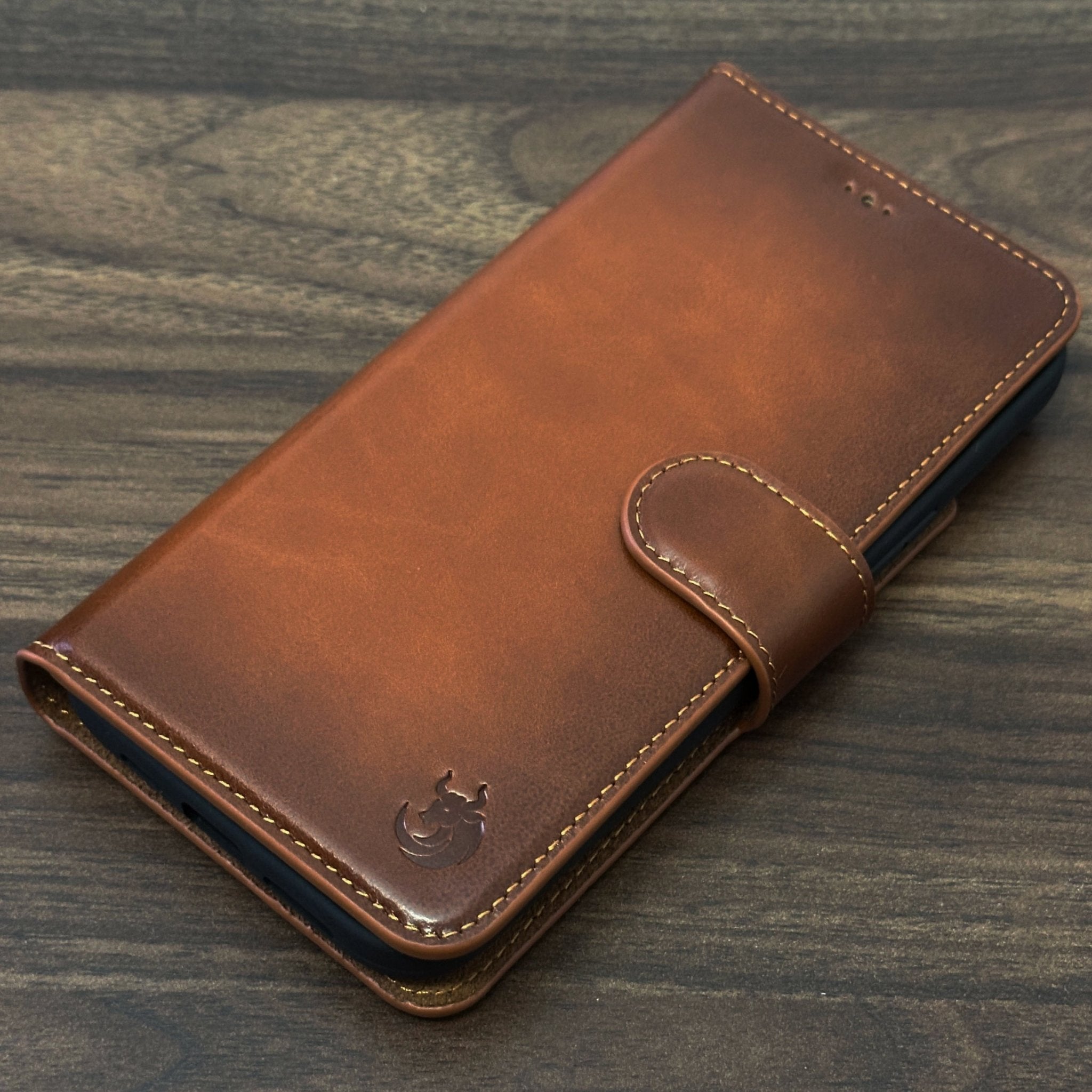 Vegas iPhone 15 Wallet Case | MagSafe-Tan---TORONATA